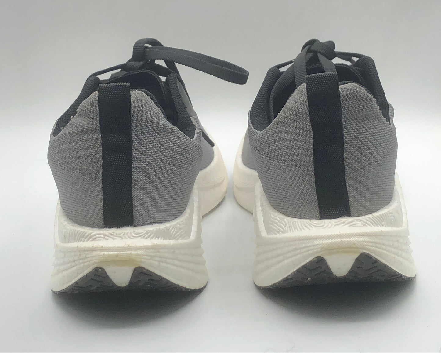 EUR SIZE 40 | Men Mesh Running Non-Marking Shoes