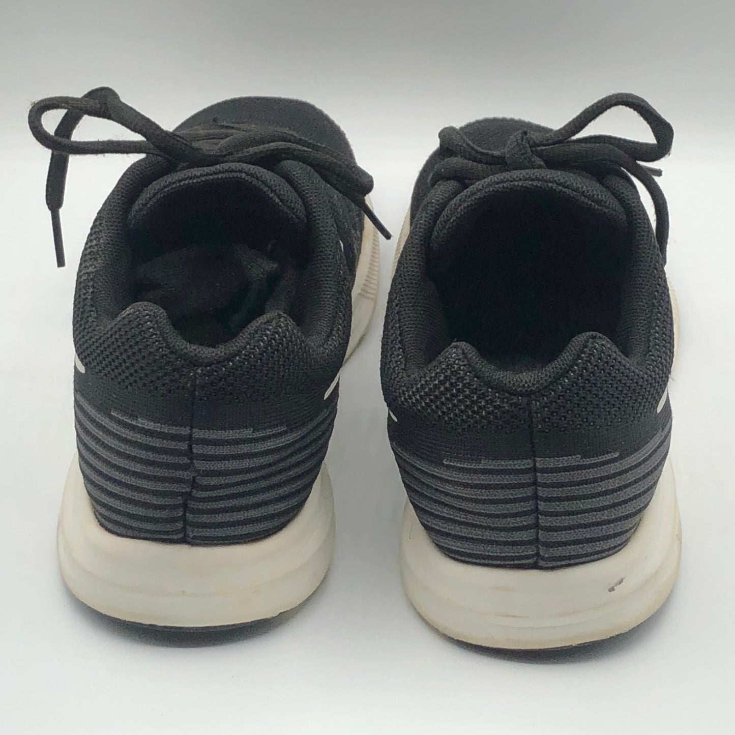 EUR SIZE 40 | NIKE AIR ZOOM SNEAKERS
