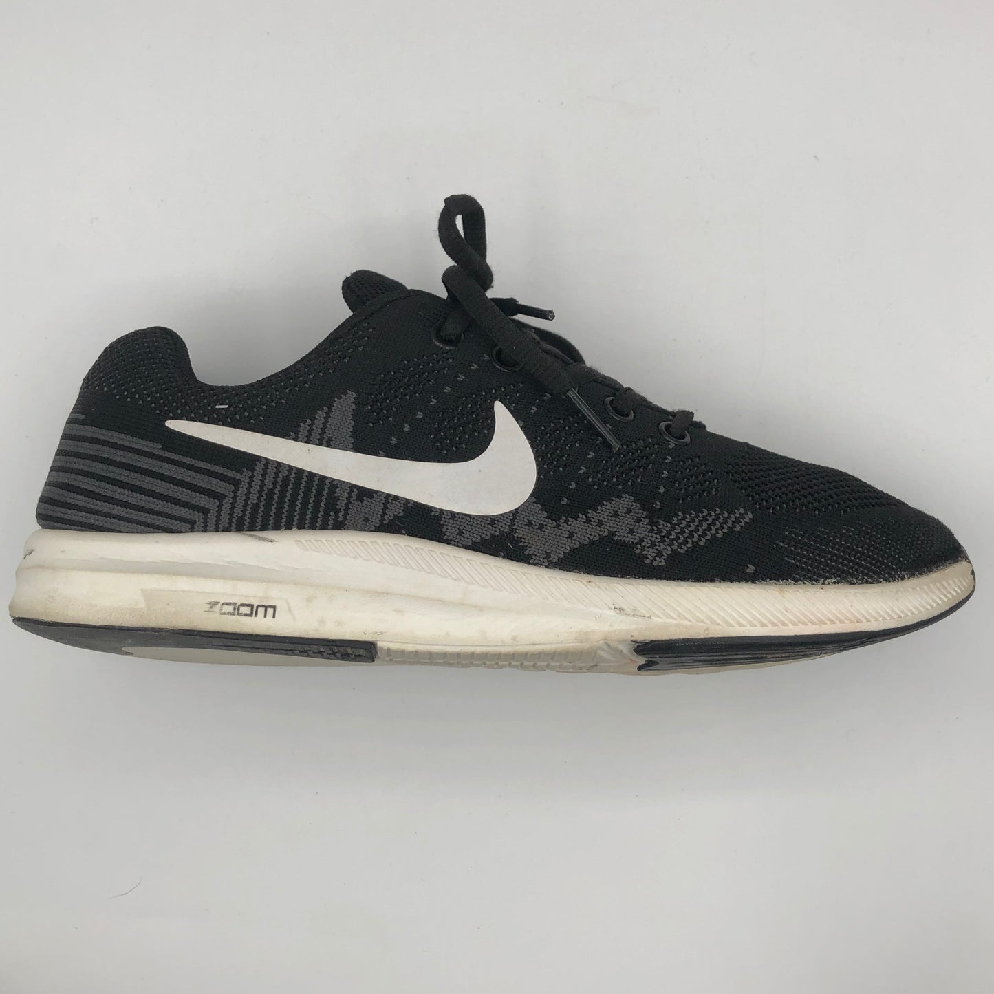 EUR SIZE 40 | NIKE AIR ZOOM SNEAKERS