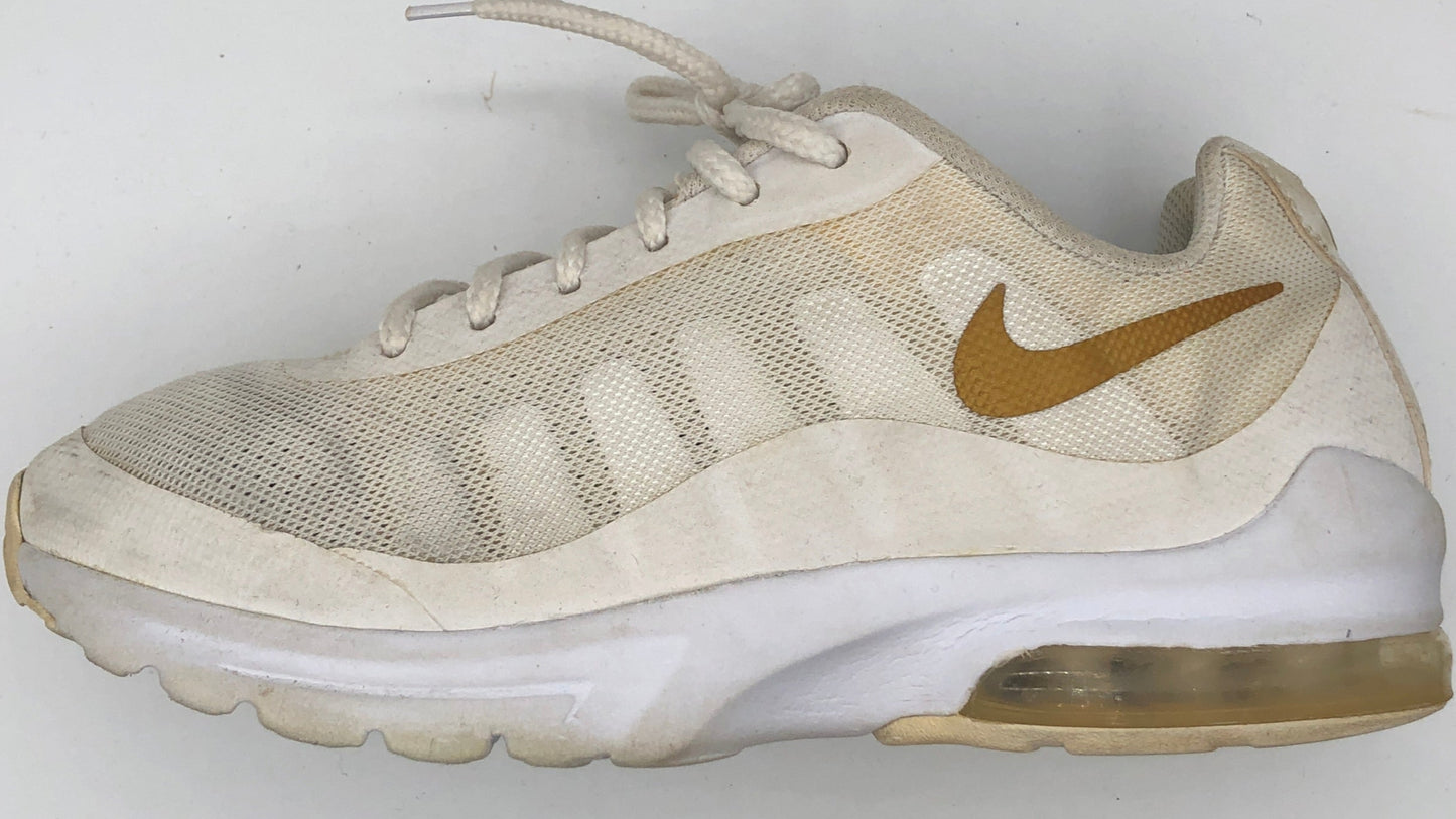 EUR SIZE 37.5 | Nike Air Invigor