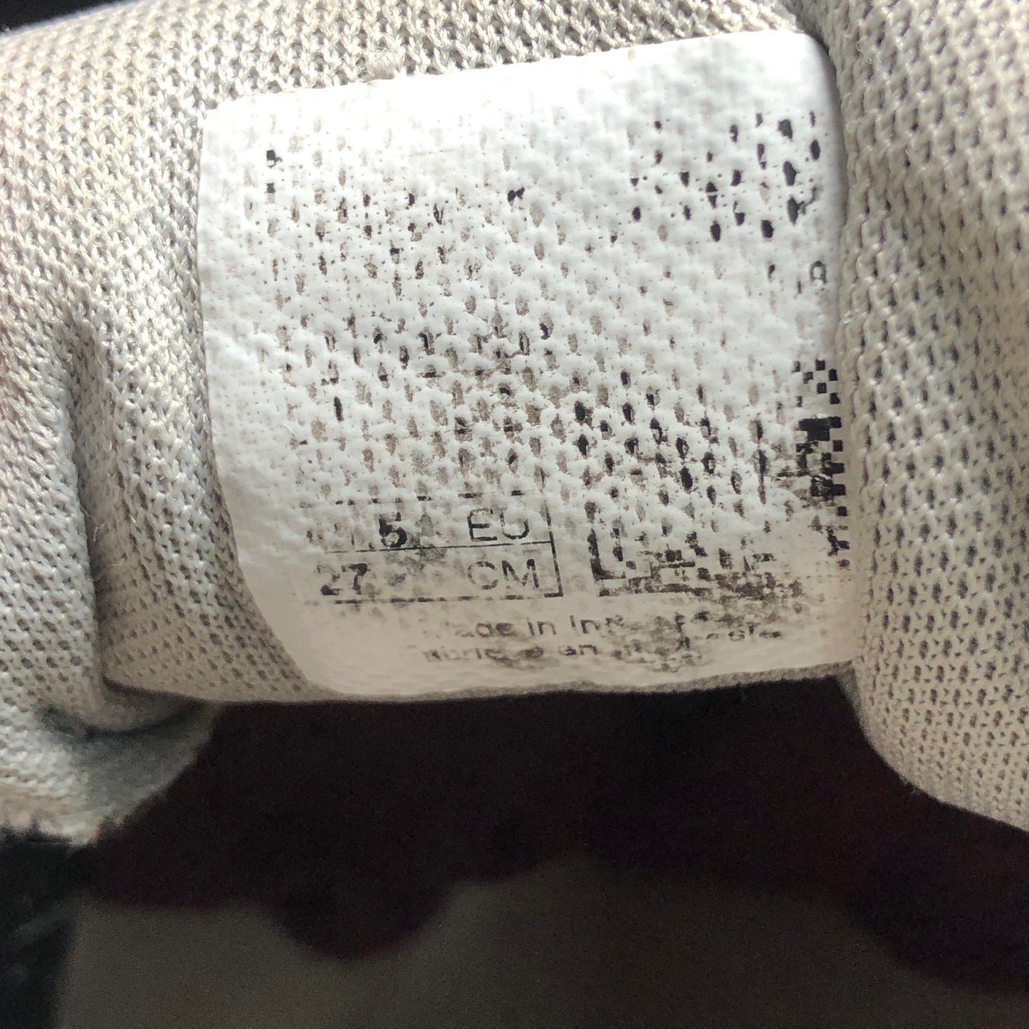 EUR SIZE 41.5 | NEW BALANACE | Preloved sneakers