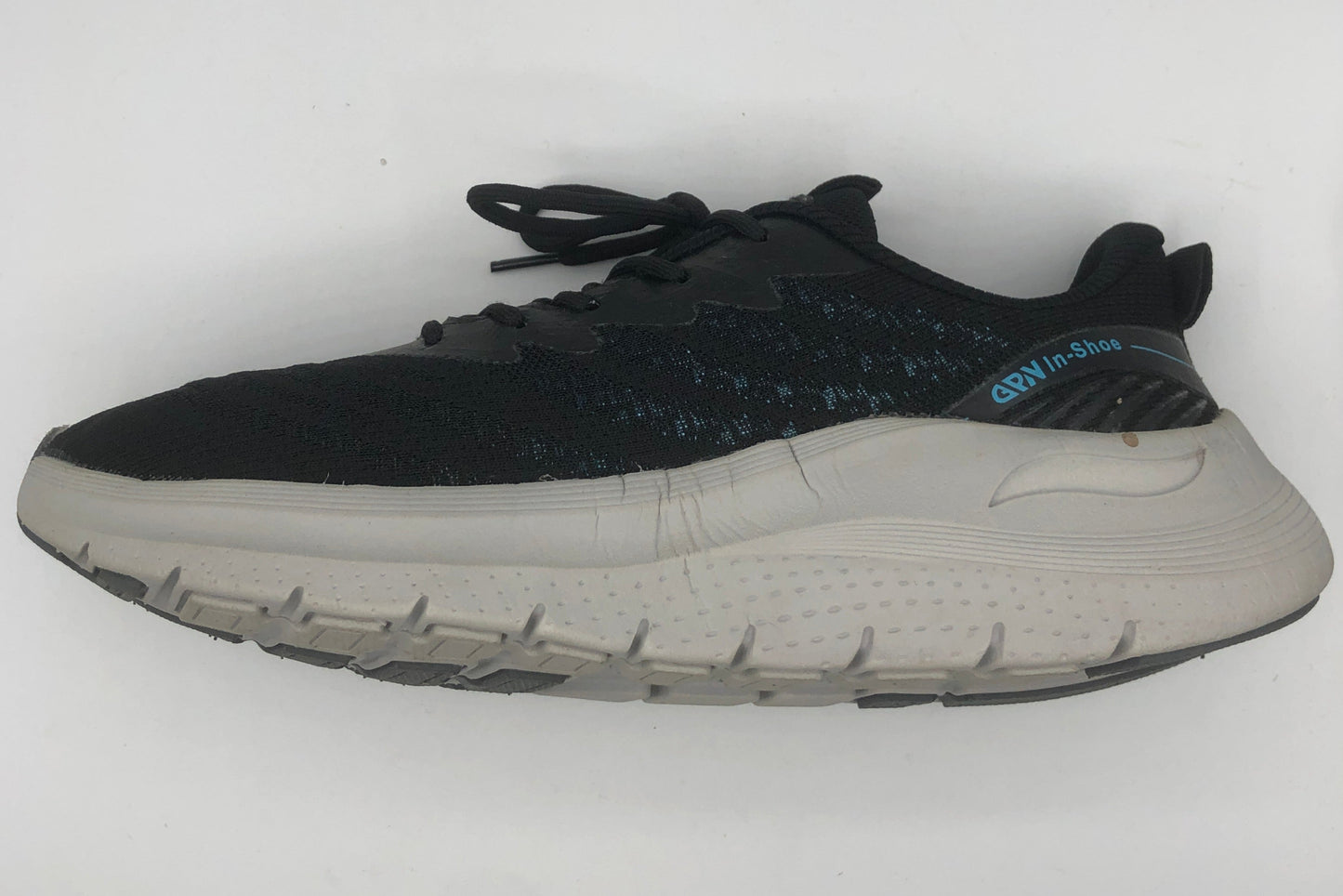 EUR SIZE 42.5 | MENS SNEAKERS