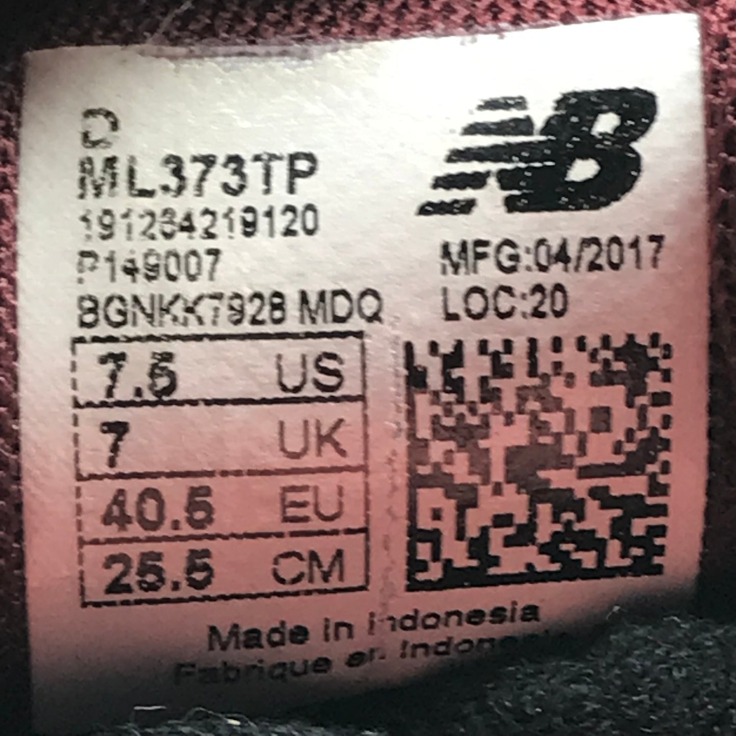 EUR SIZE 40.5 | NEW BALANCE 996