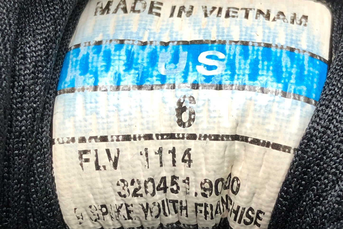 EUR SIZE 37 | Mizuno Mens Spike Vapor Elite 7