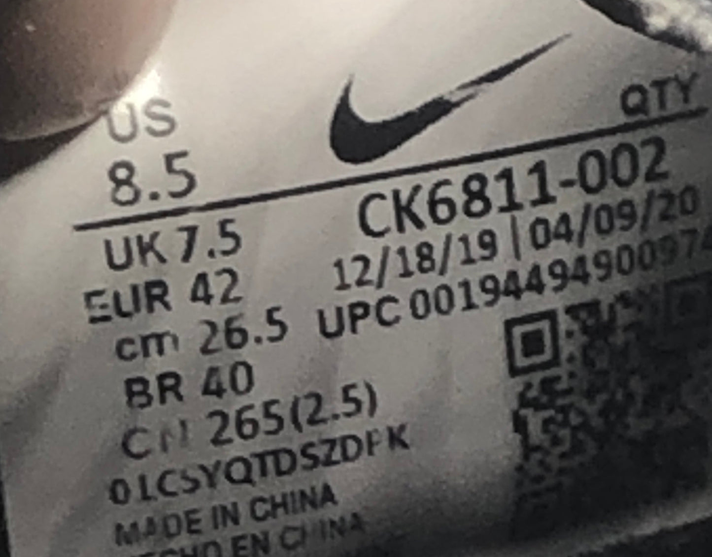 EUR SIZE 42 | Nike Air Max 270 Mens Sneaker