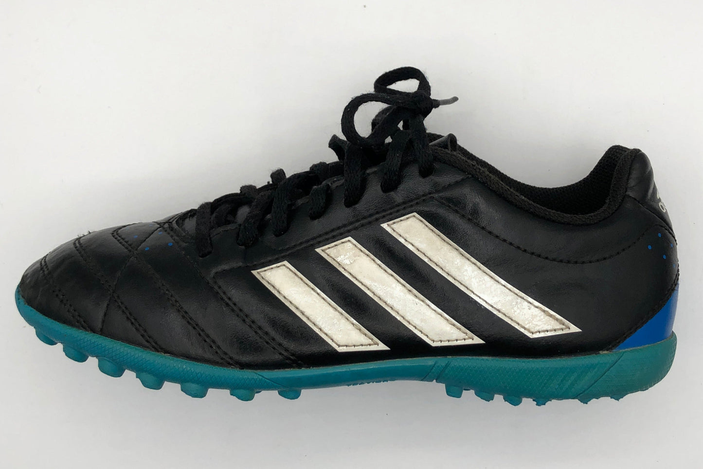 EUR 40 | Adidas Goletto V TF Astro Turf Football Shoes