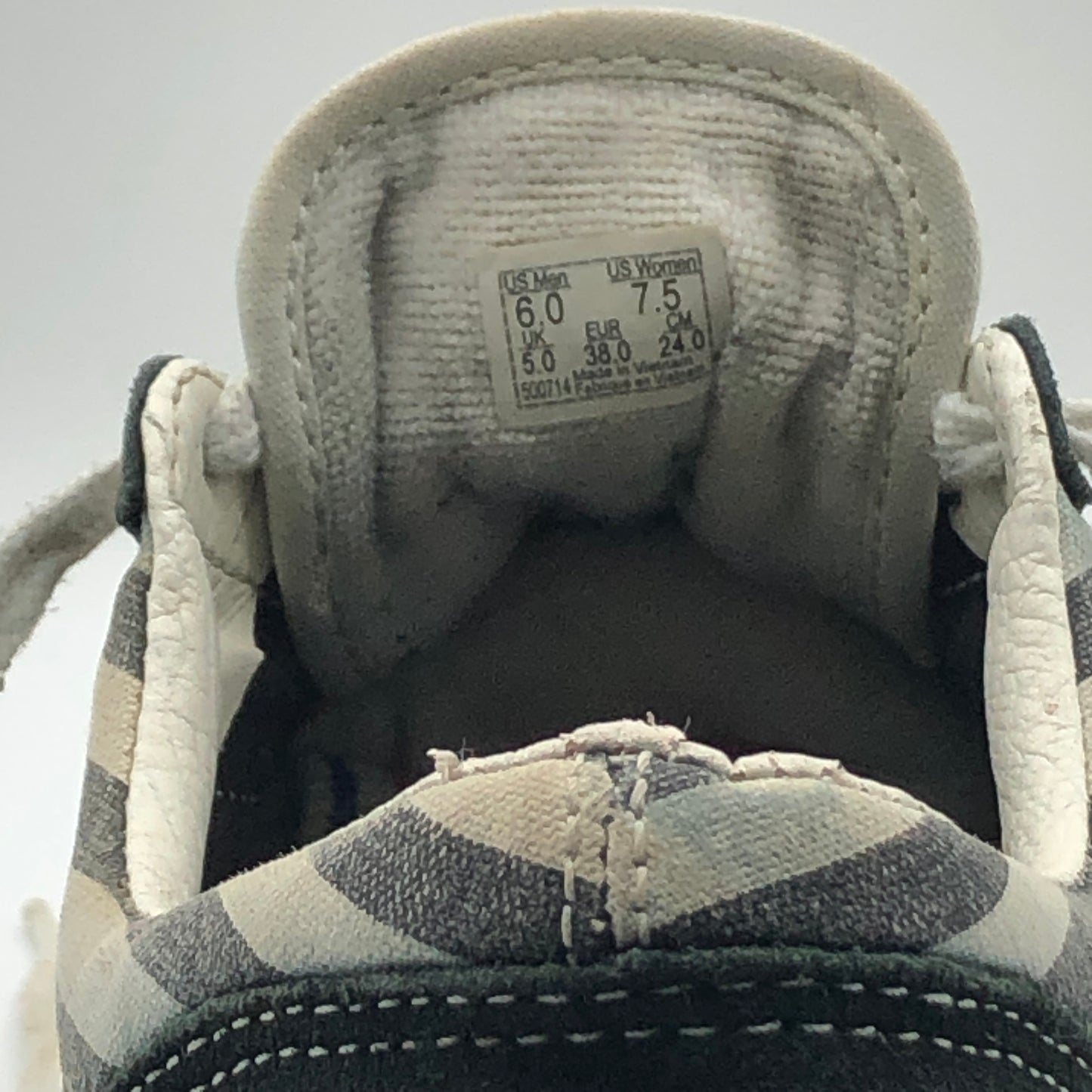 EUR SIZE 38 | VANS STYLE 136 DECON VR3 SHOE