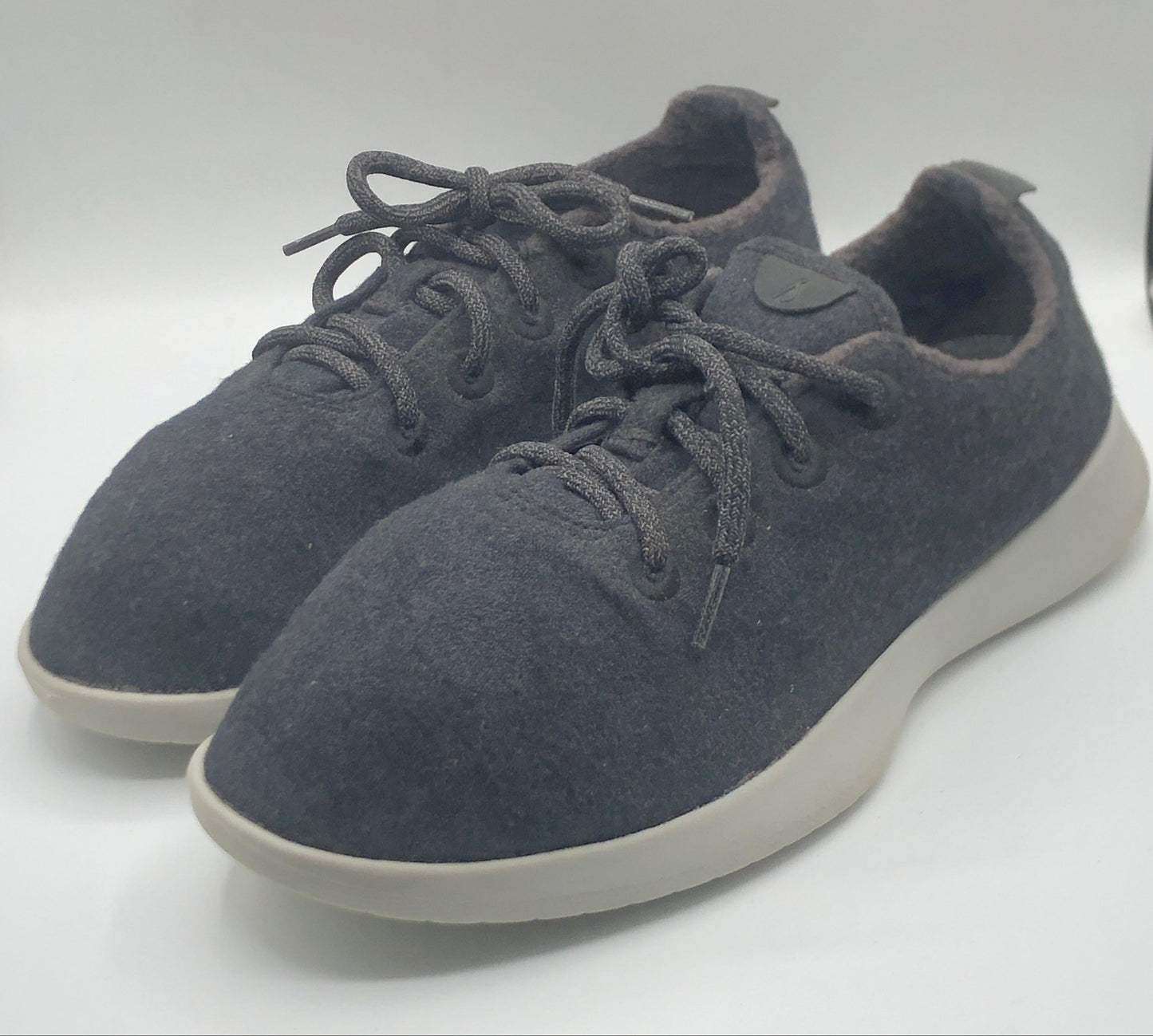 EUR SIZE 44 | Skechers USA Men's Viewson