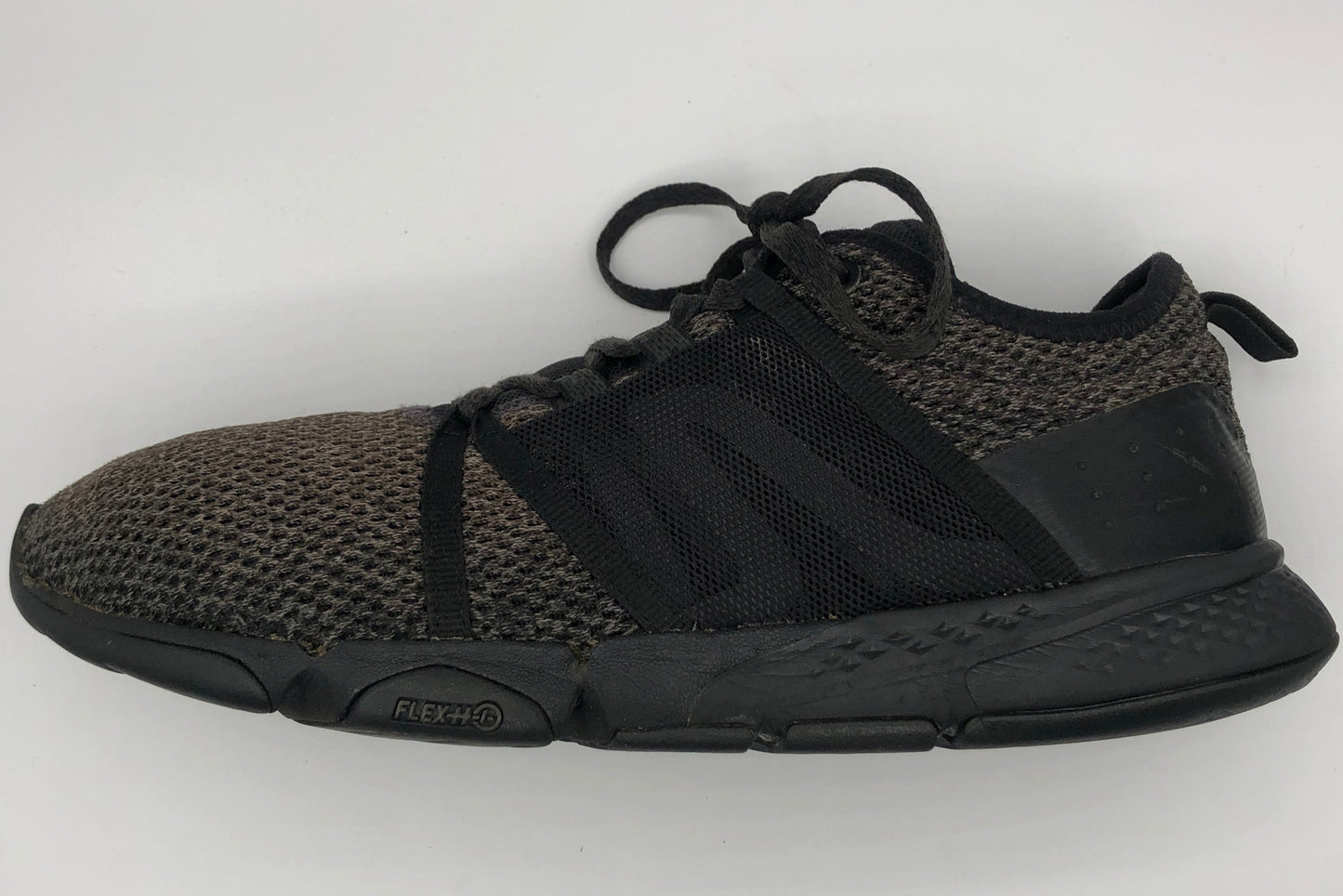 EUR SIZE 44 | MENS SNEAKERS PRELOVED