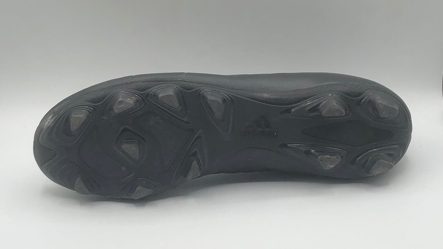 EUR SIZE 43.5 | Adidias Black Soccer toes