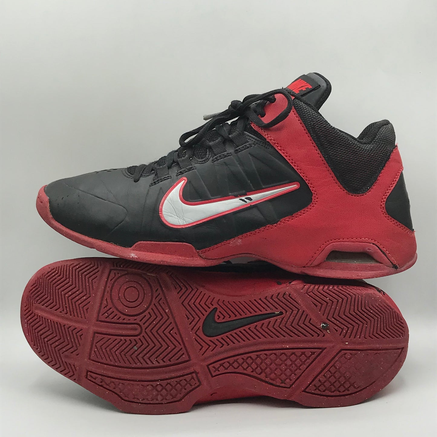 EUR SIZE 41 | Nike Air Visi Pro VI Nubuck basketball shoes.