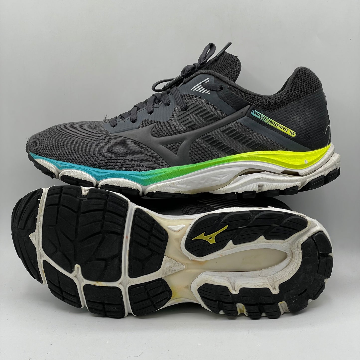 EUR SIZE 41 |  Mizuno Running/X-Train Shoes