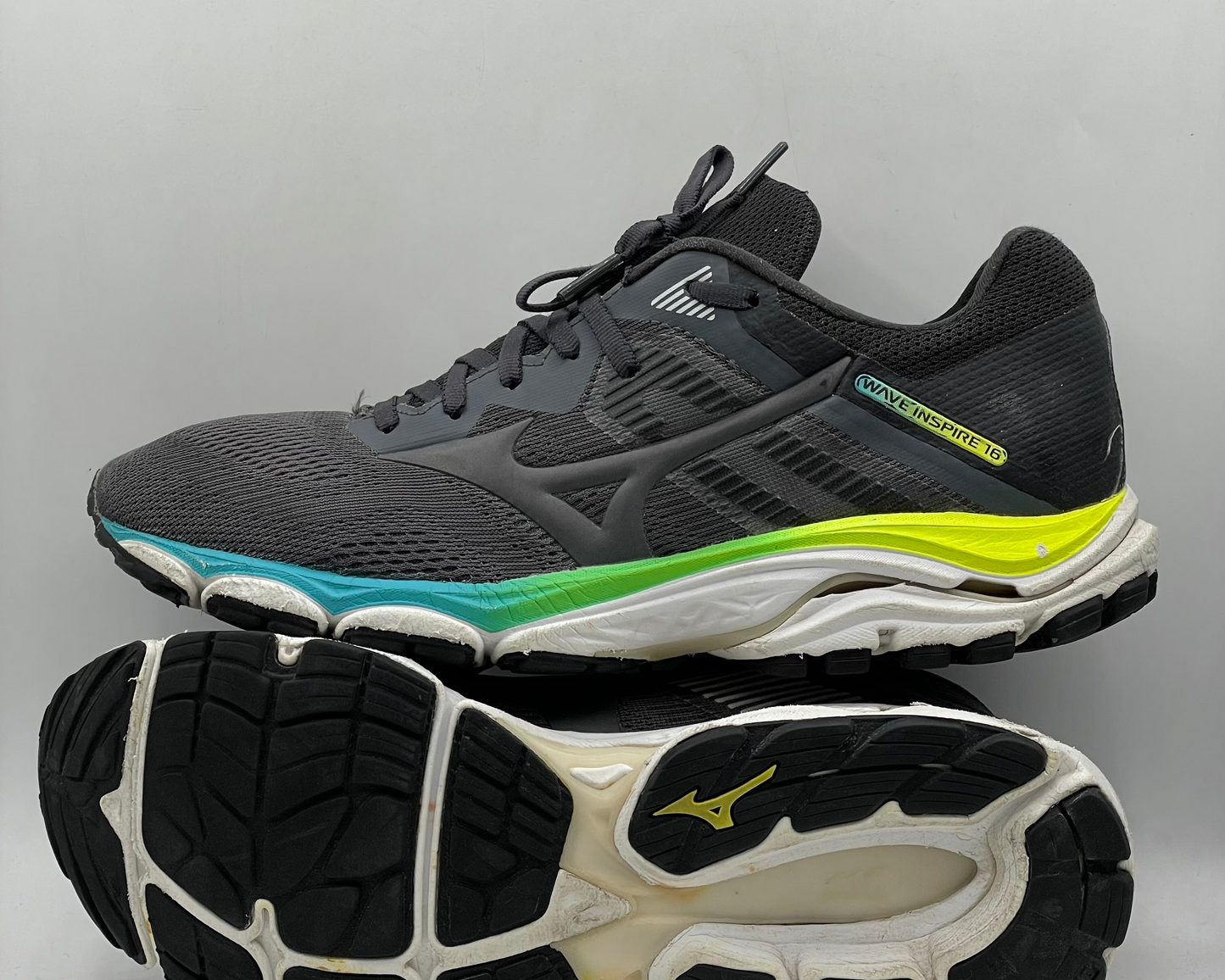 EUR SIZE 41 |  Mizuno Running/X-Train Shoes