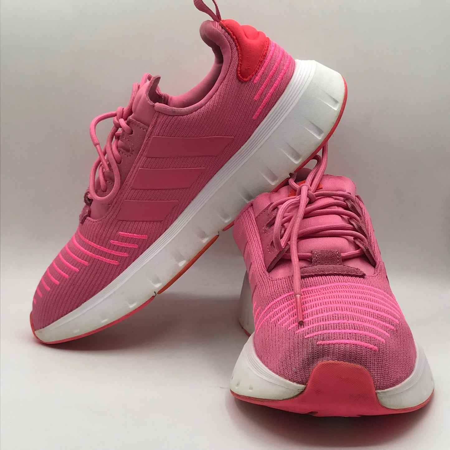 EUR SIZE 41.5 | Adidas Swift Run 2