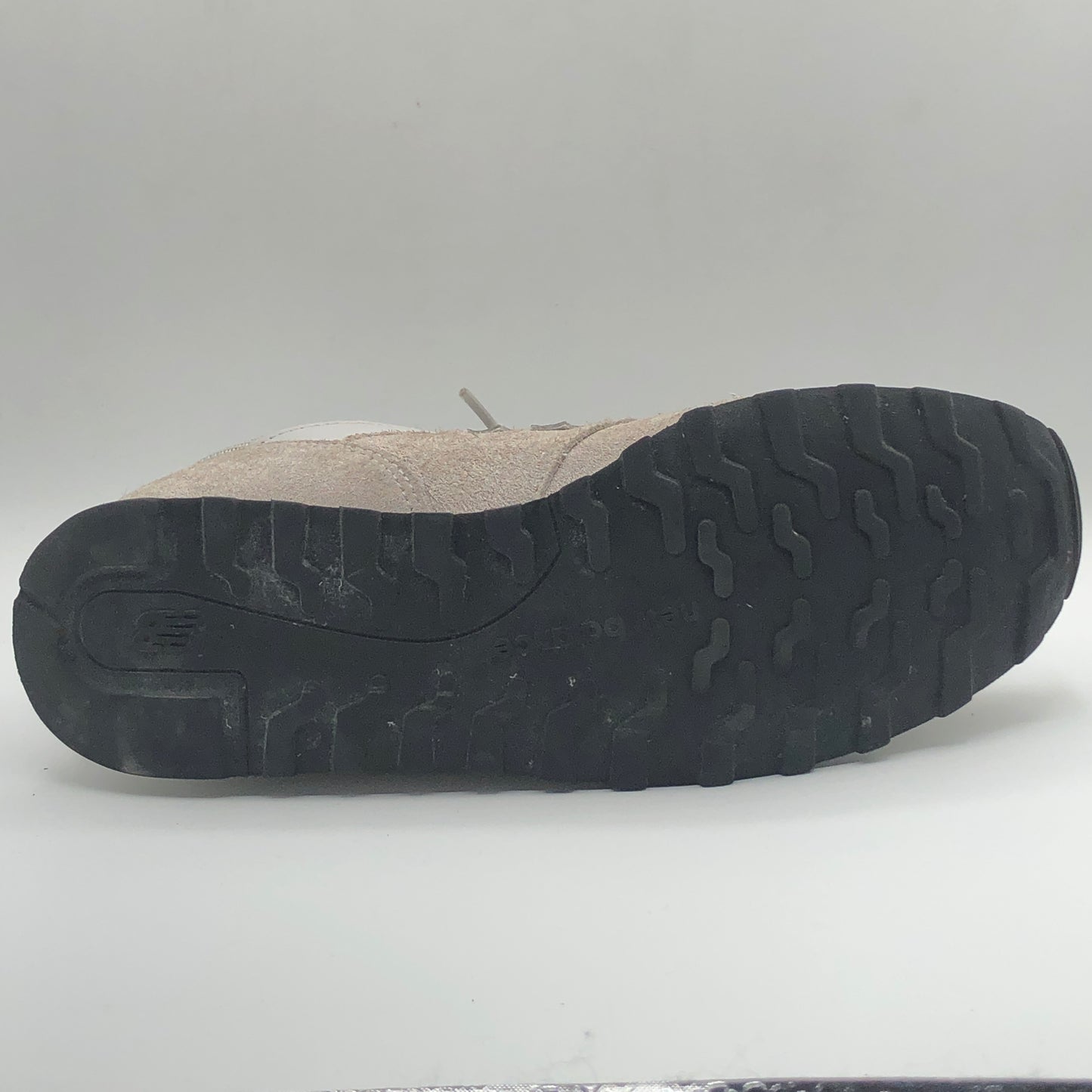 EUR SIZE 41.5 | NEW BALANACE | Preloved sneakers