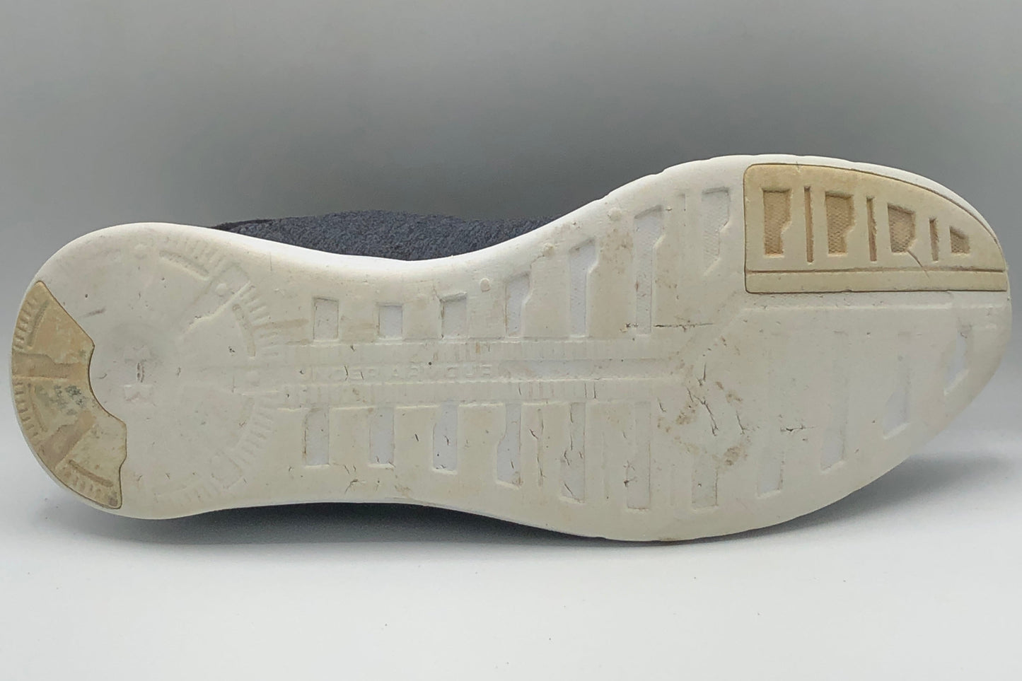 EUR SIZE 45 | Under Armour Charged Surge 4 mens Running Shoe