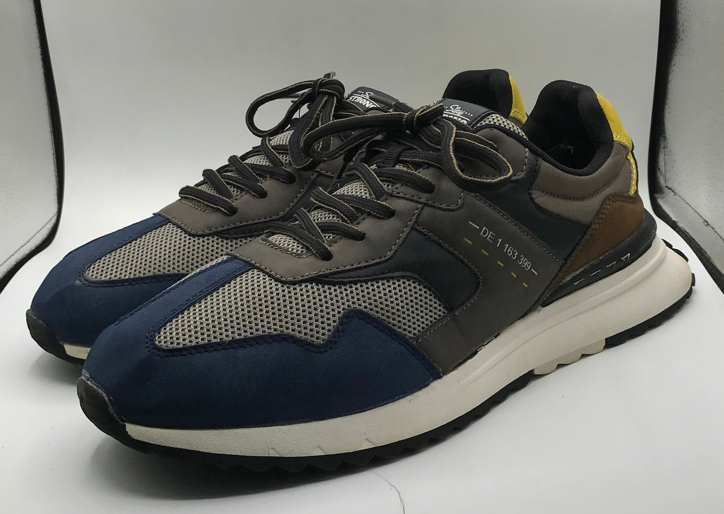 EUR SIZE 44 | Memphis One Sneaker