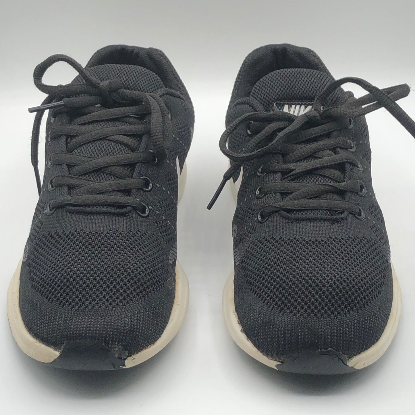 EUR SIZE 40 | NIKE AIR ZOOM SNEAKERS