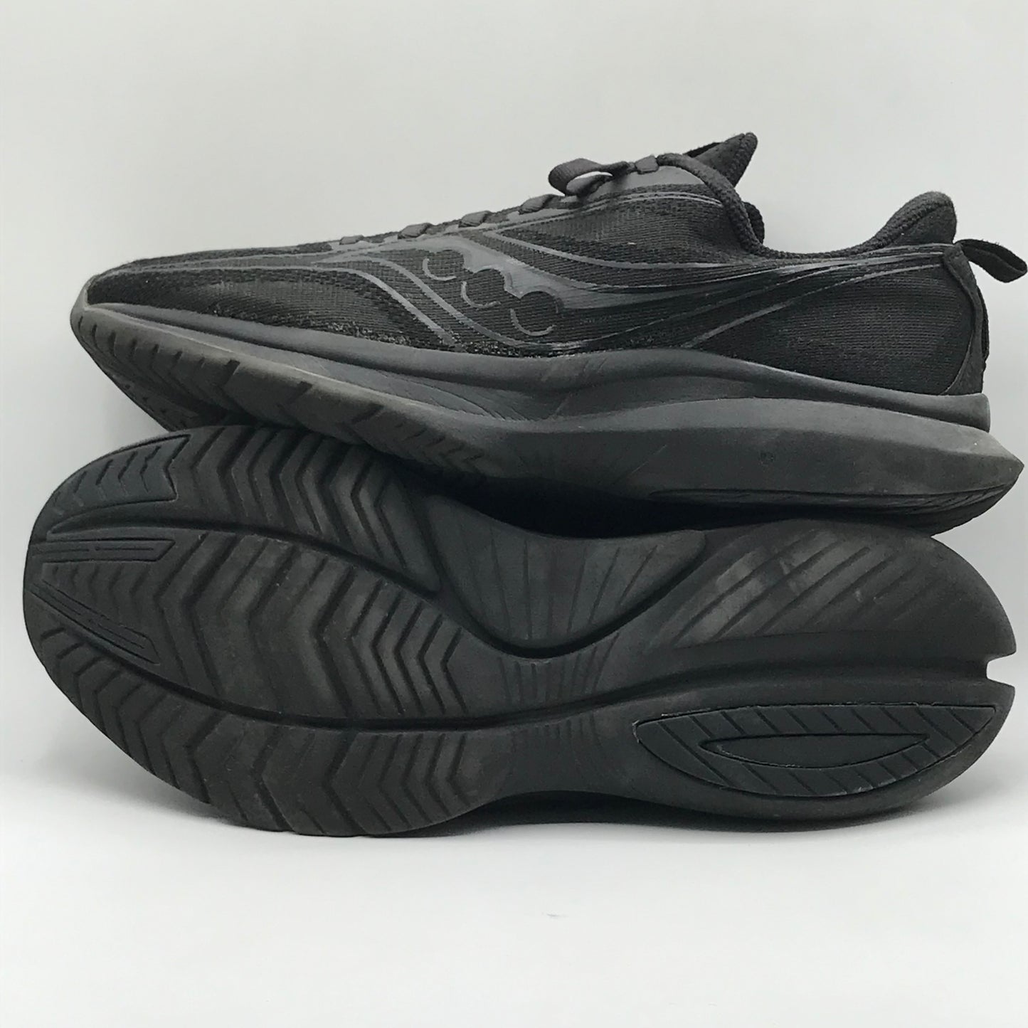 EUR SIZE 43 |  Saucony Kinvara