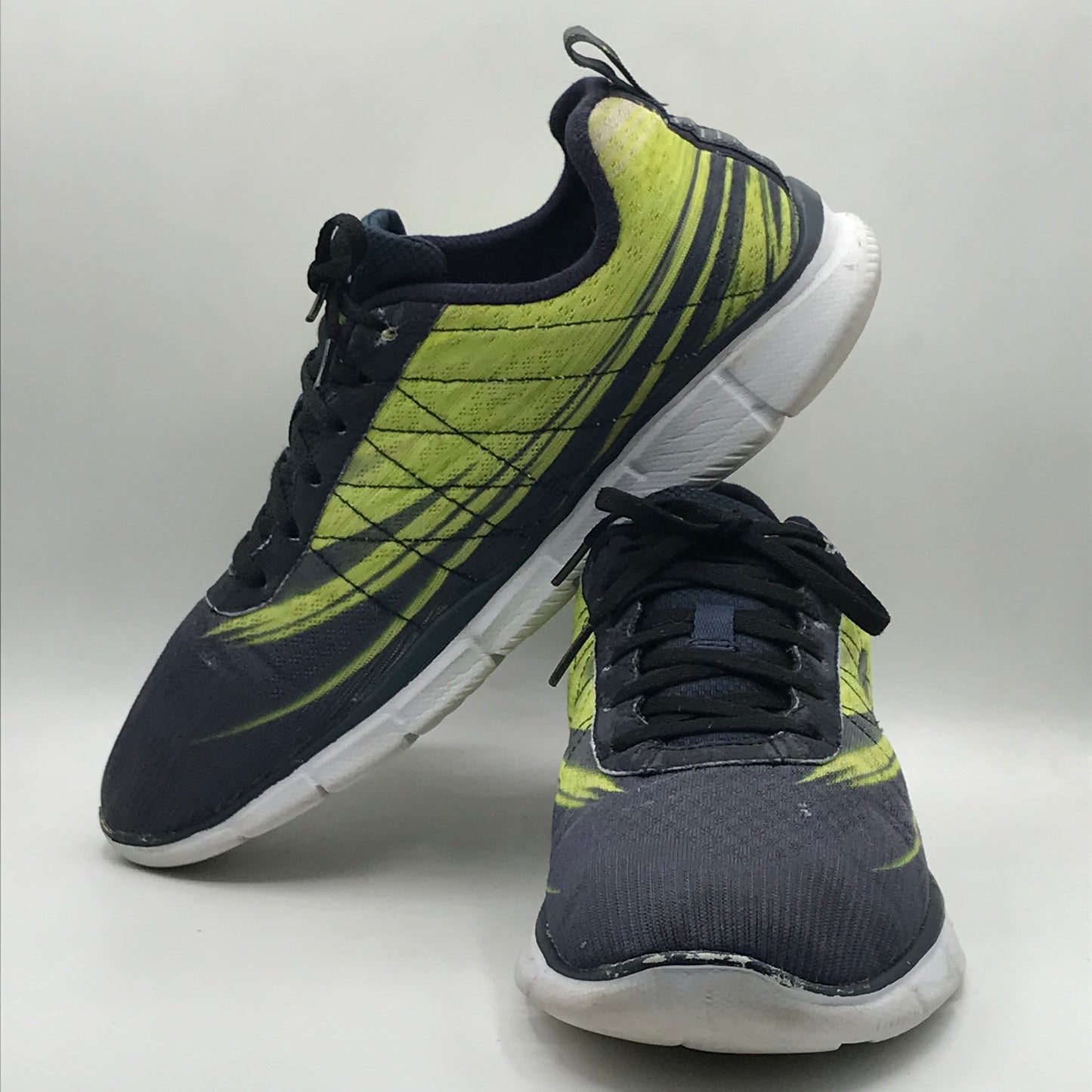 EUR SIZE 44 | Skechers running shoes