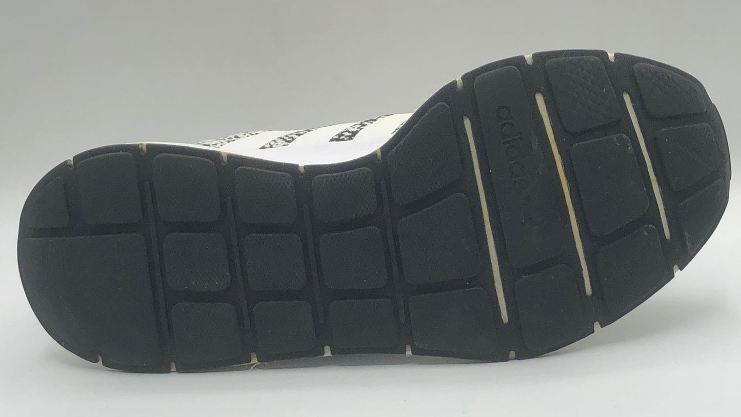 EUR SIZE 40.5 | ADIDAS SWIFT RUN