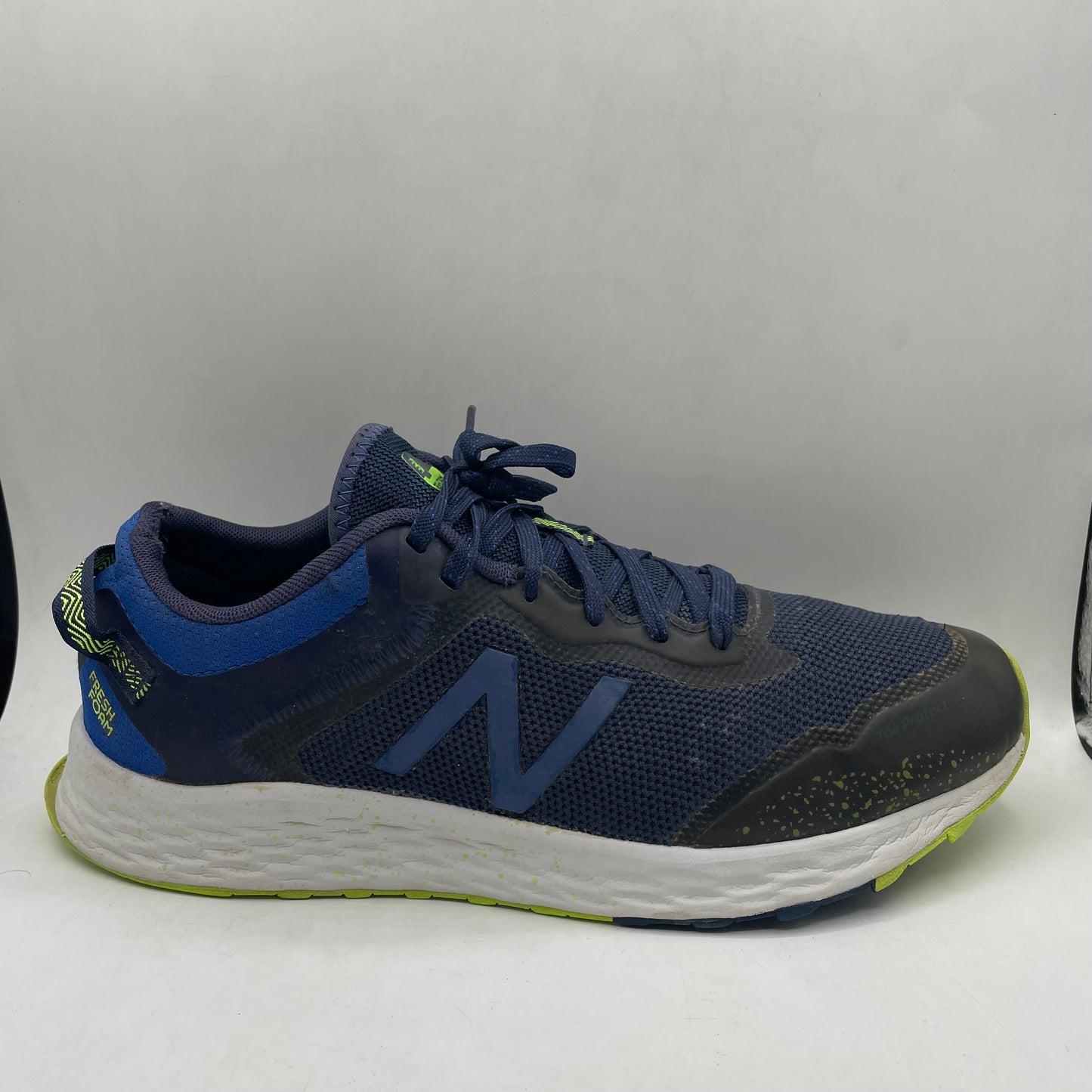 EUR SIZE 45 | New Balance athletic shoes.
