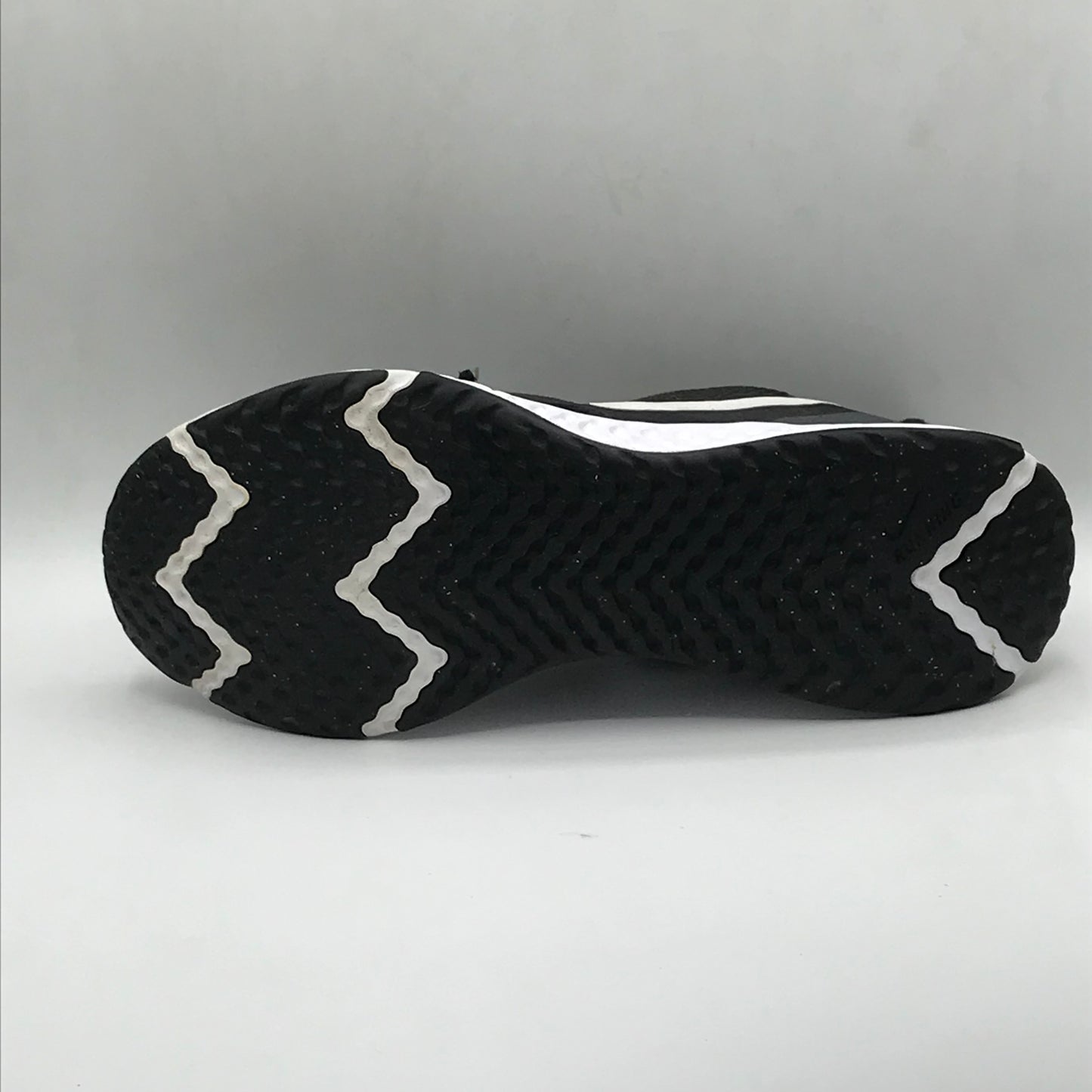 EUR SIZE 43 | Nike Revolution 7