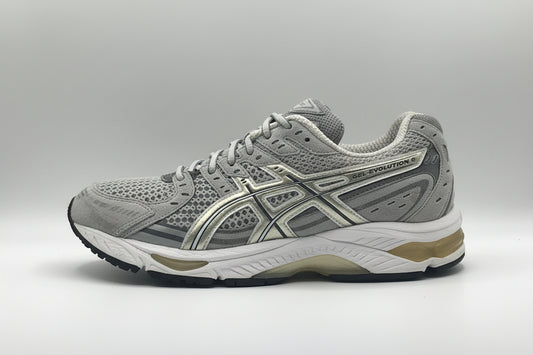 EUR SIZE 39 | ASICS GEL-EVOLUTION 6