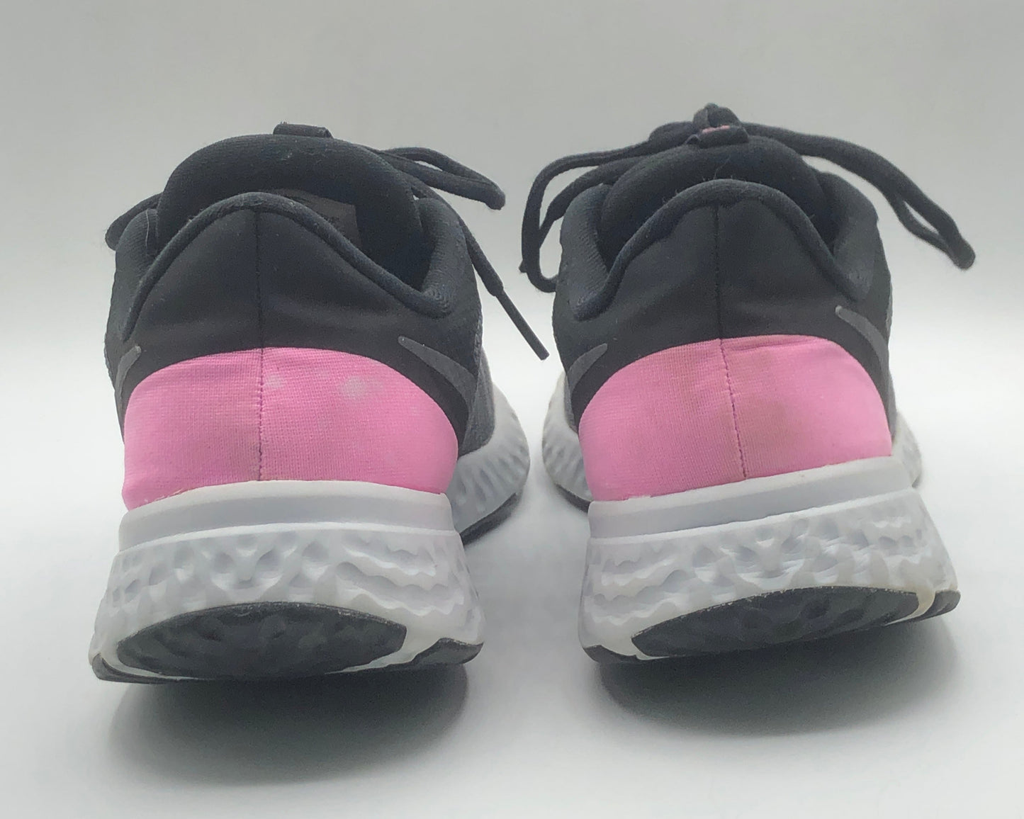 EUR SIZE 40.5 | Nike Revolution 5