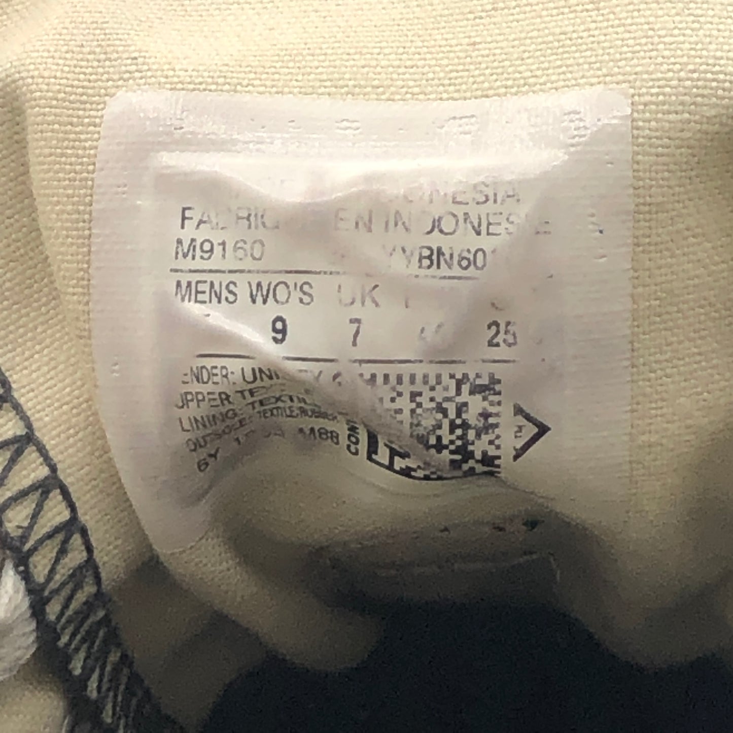 EUR SIZE40 | Converse sneakers turn 100