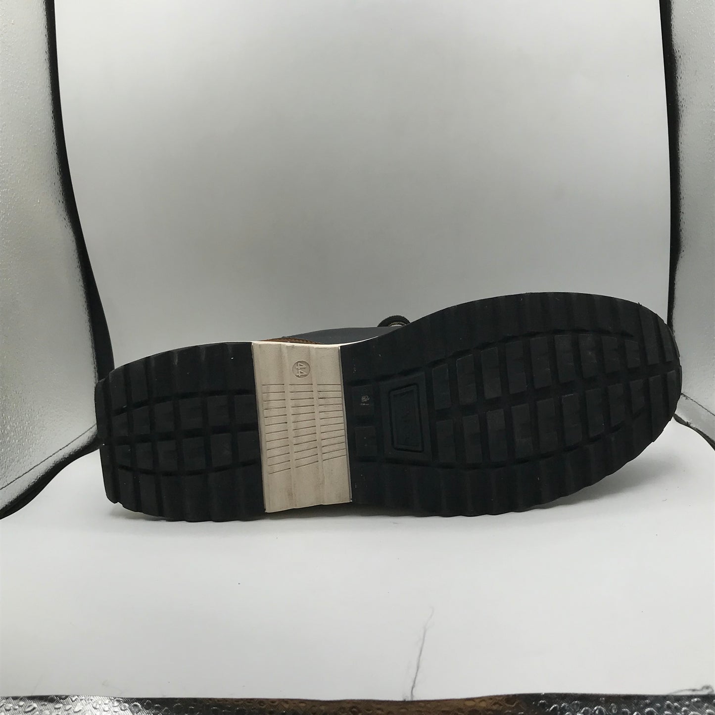 EUR SIZE 44 | Memphis One Sneaker