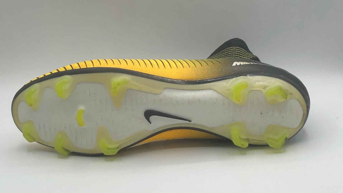 EUR SIZE 42 | Nike Mercurial Veloce