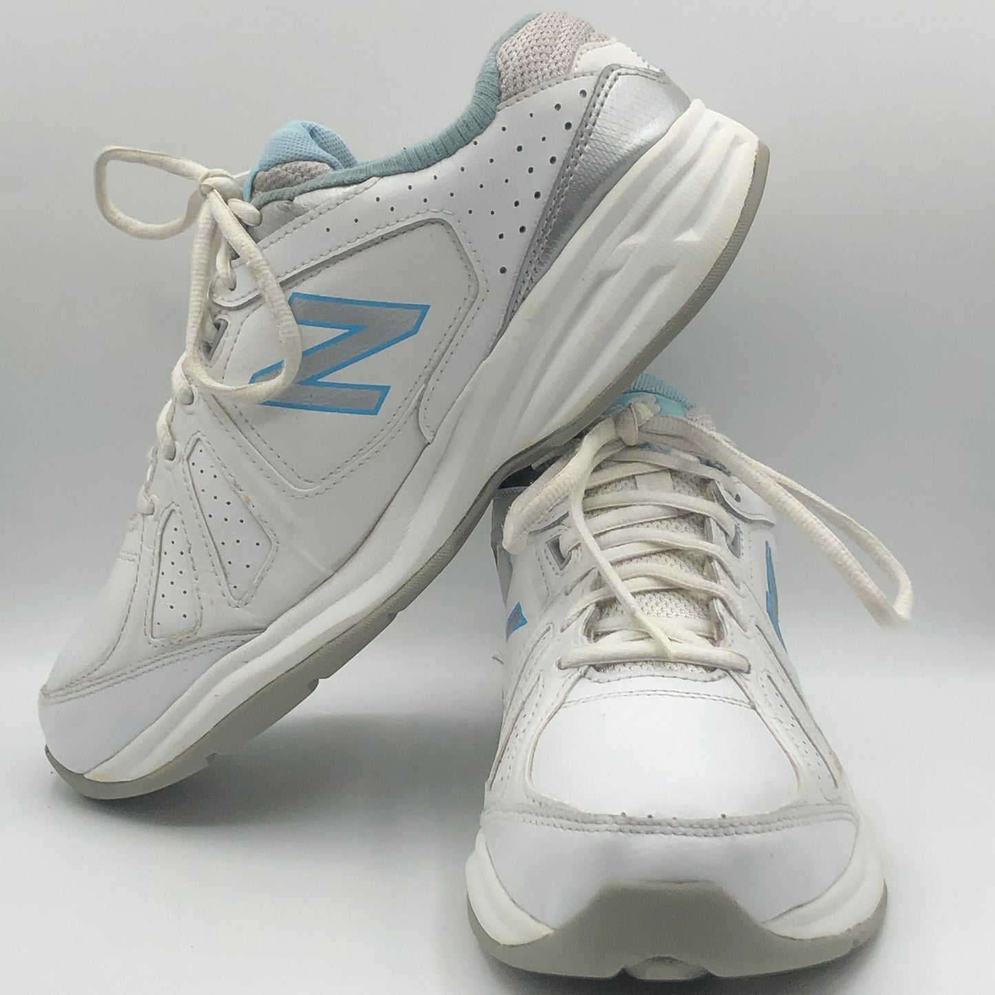 EUR SIZE 41 | New Balance 409 White Leather Cross Trainer