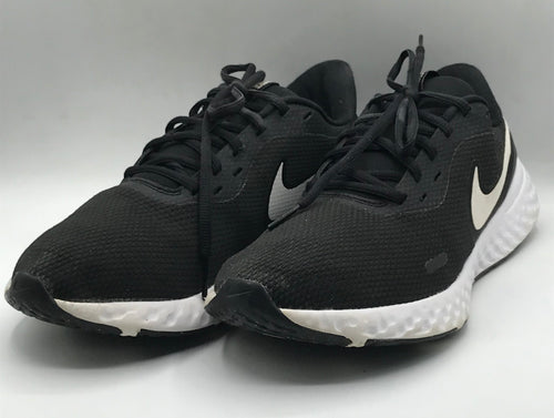 EUR SZIE | 42 NIKE REVOLUTION 8