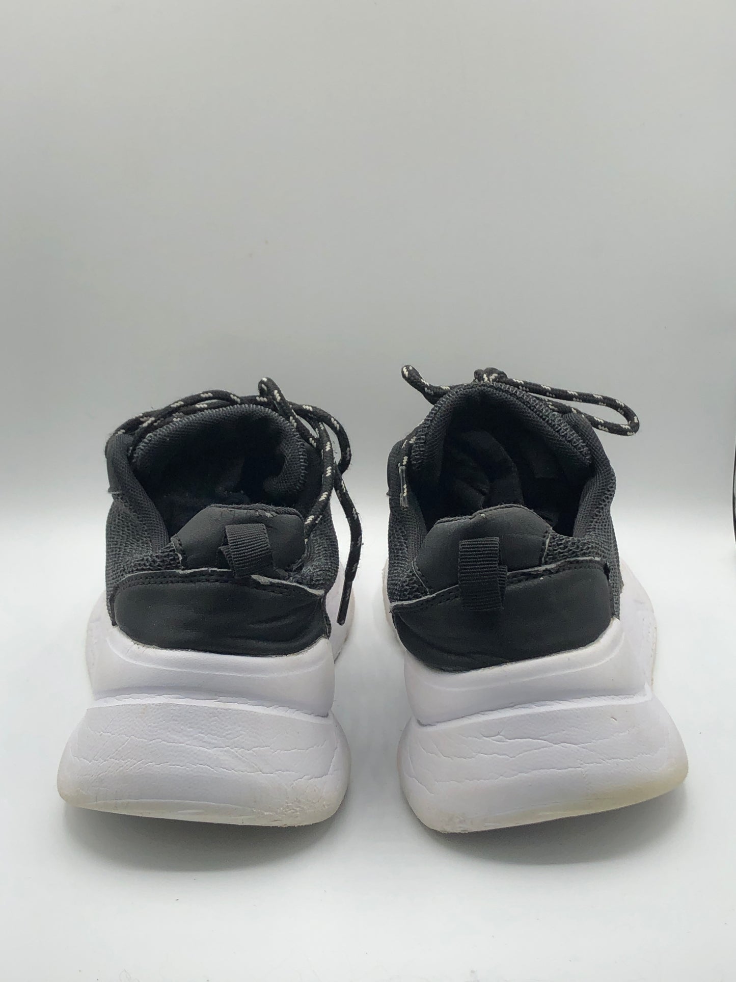 43.5  size | MENS SNEAKER