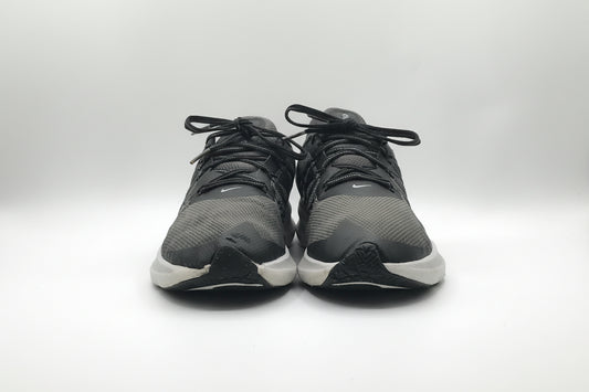 EUR SIZE 42.5 | NIKE QUEST 4