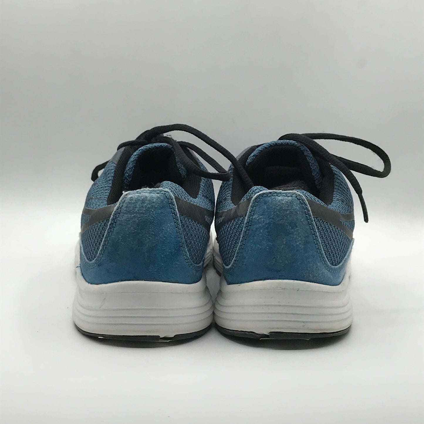 EUR SIZE 44 | Men's sports sneakers