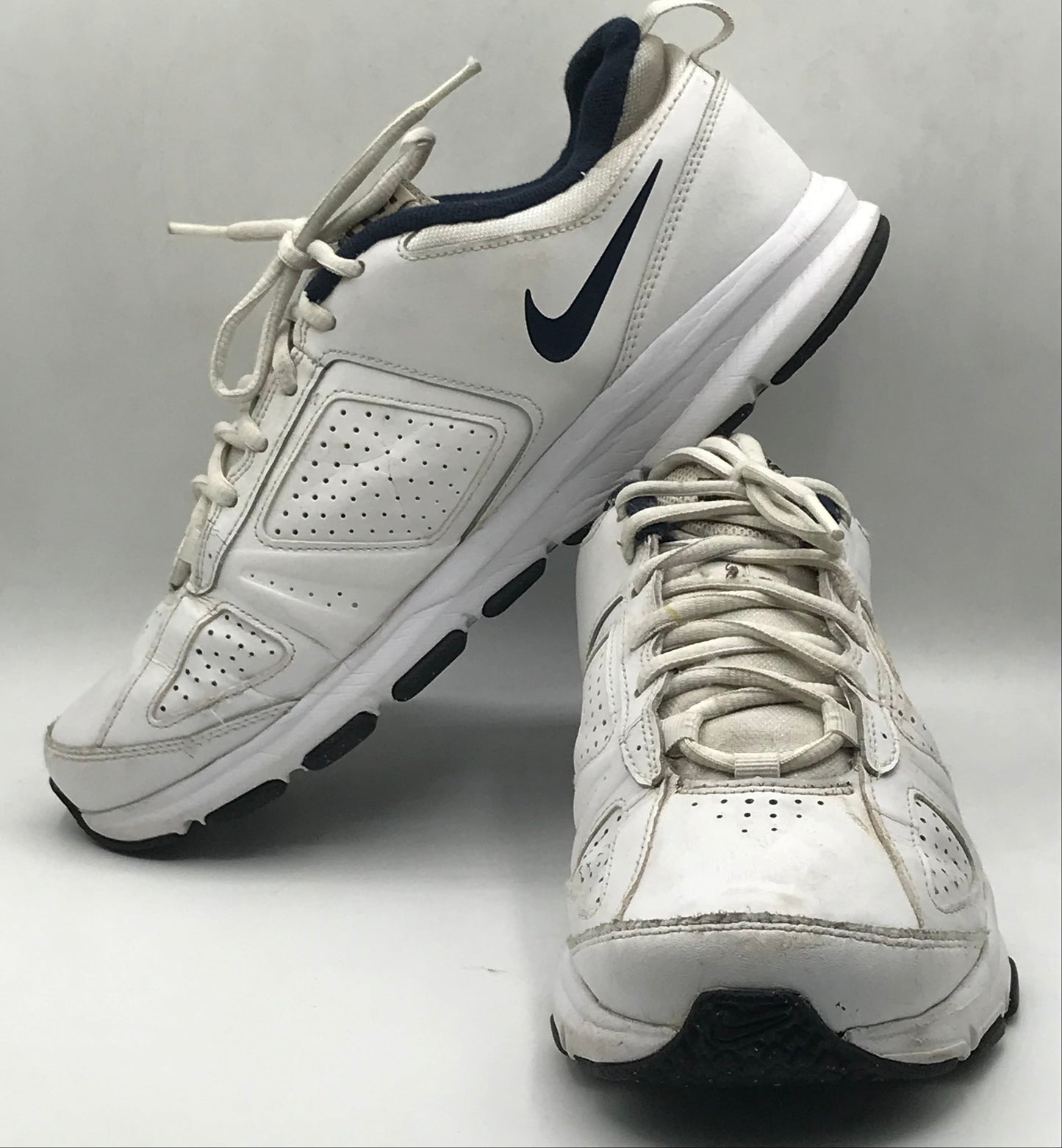 EUR SIZE 42 | NIKE T-LITE XI