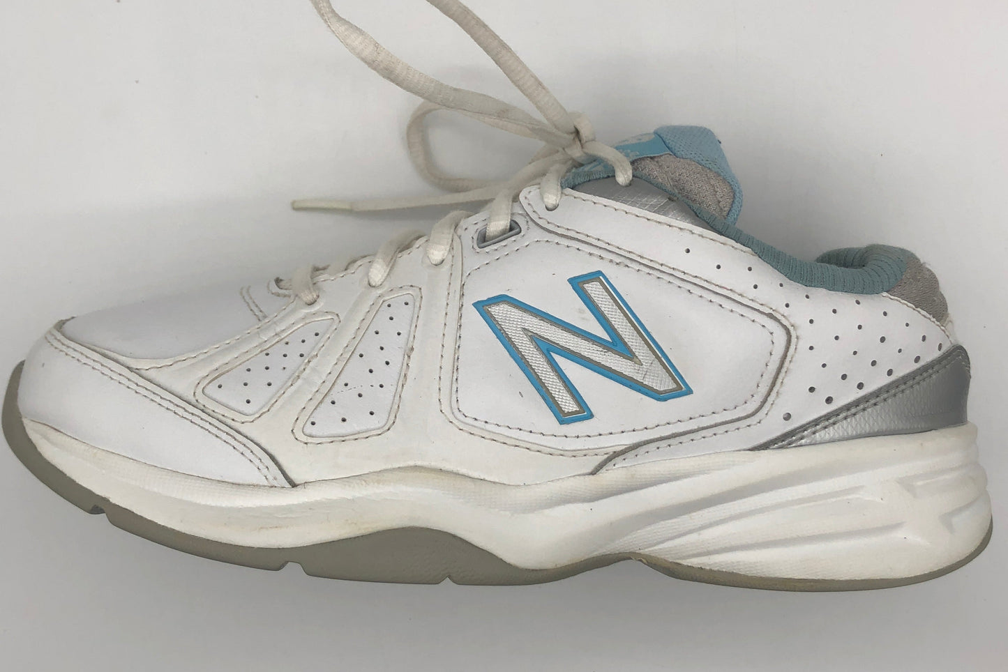 EUR SIZE 41 | New Balance 409 White Leather Cross Trainer