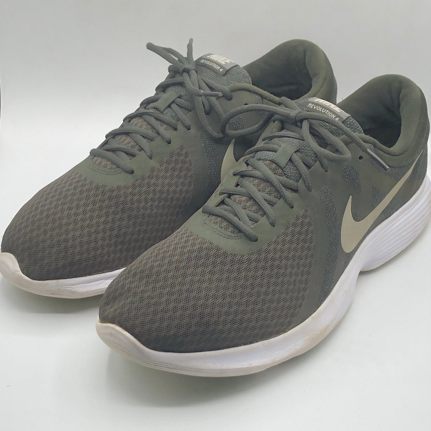 EUR SIZE 48.5 | NIKE Men's Revolution 4 Low Top Mesh Running