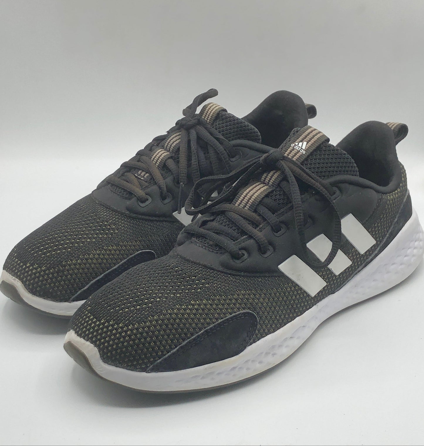 EUR SIZE 43.5 | Adidas Falcon Sneakers for Men