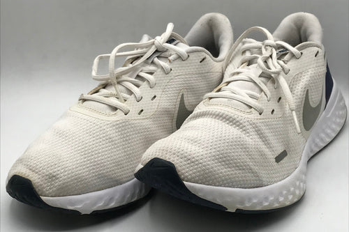 EUR SIZE 44 | NIKE REVOLUTION 5