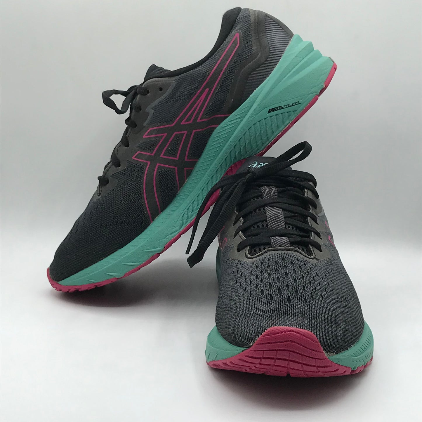 EUR SIZE 41.5 | ASICS GT-1000 11 GTX Sports Shoes