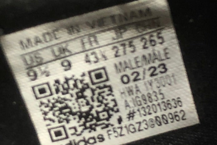 EUR SIZE 43.5 | Adidas Falcon Sneakers for Men