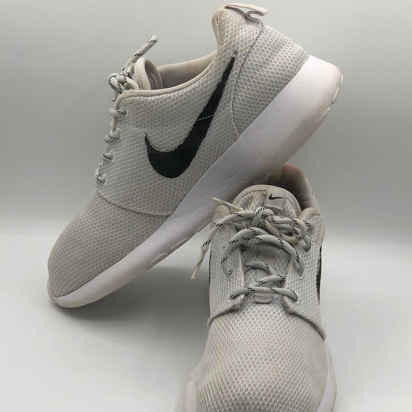EUR SIZE 40.5 | Nike Rosherun Suede Mens Running Shoes