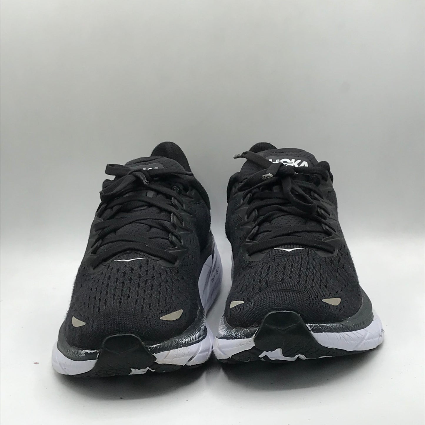 EUR SIZE 40 |  Hoka Bondi 8 running shoes