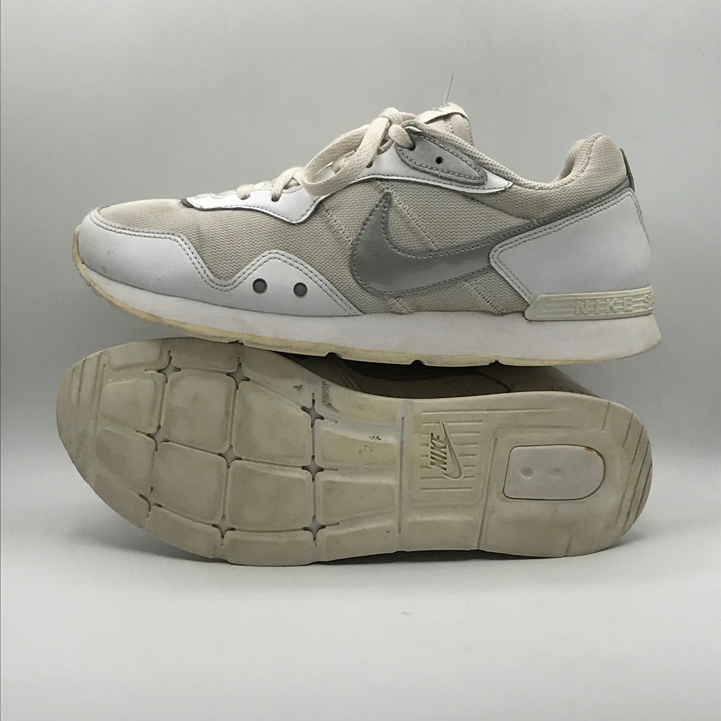 EUR SIZE 42 | Nike Air Force 1