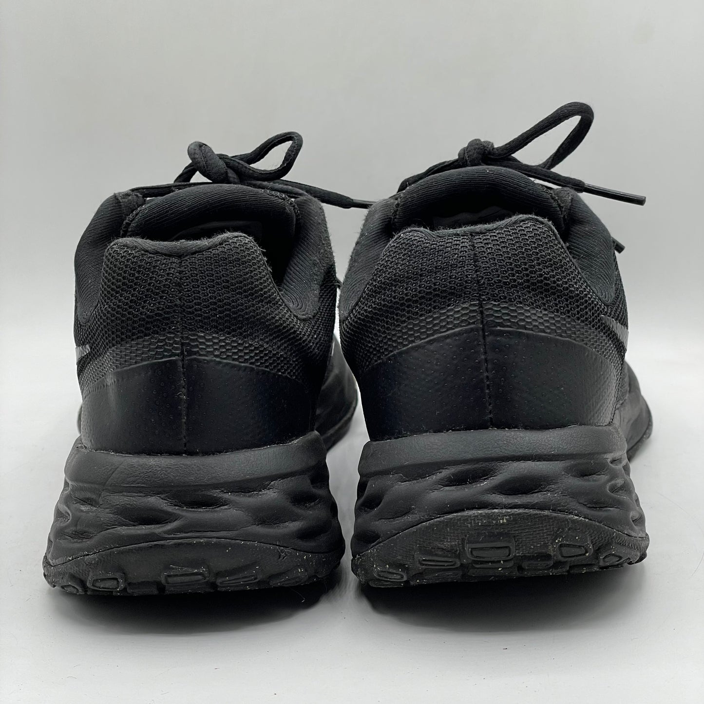 EUR SIZE 39 | Nike Revolution black running shoes.