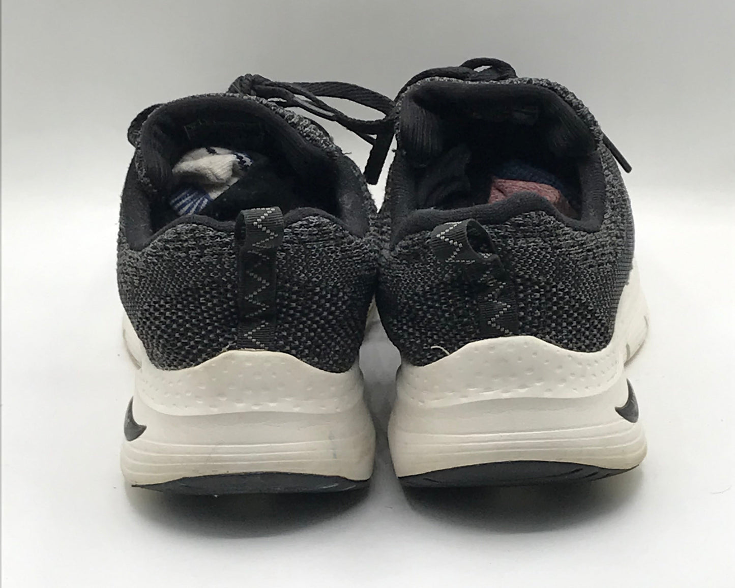 EUR SIZE 39 | SKECHERS ARCHFIT RUNNING SHOES