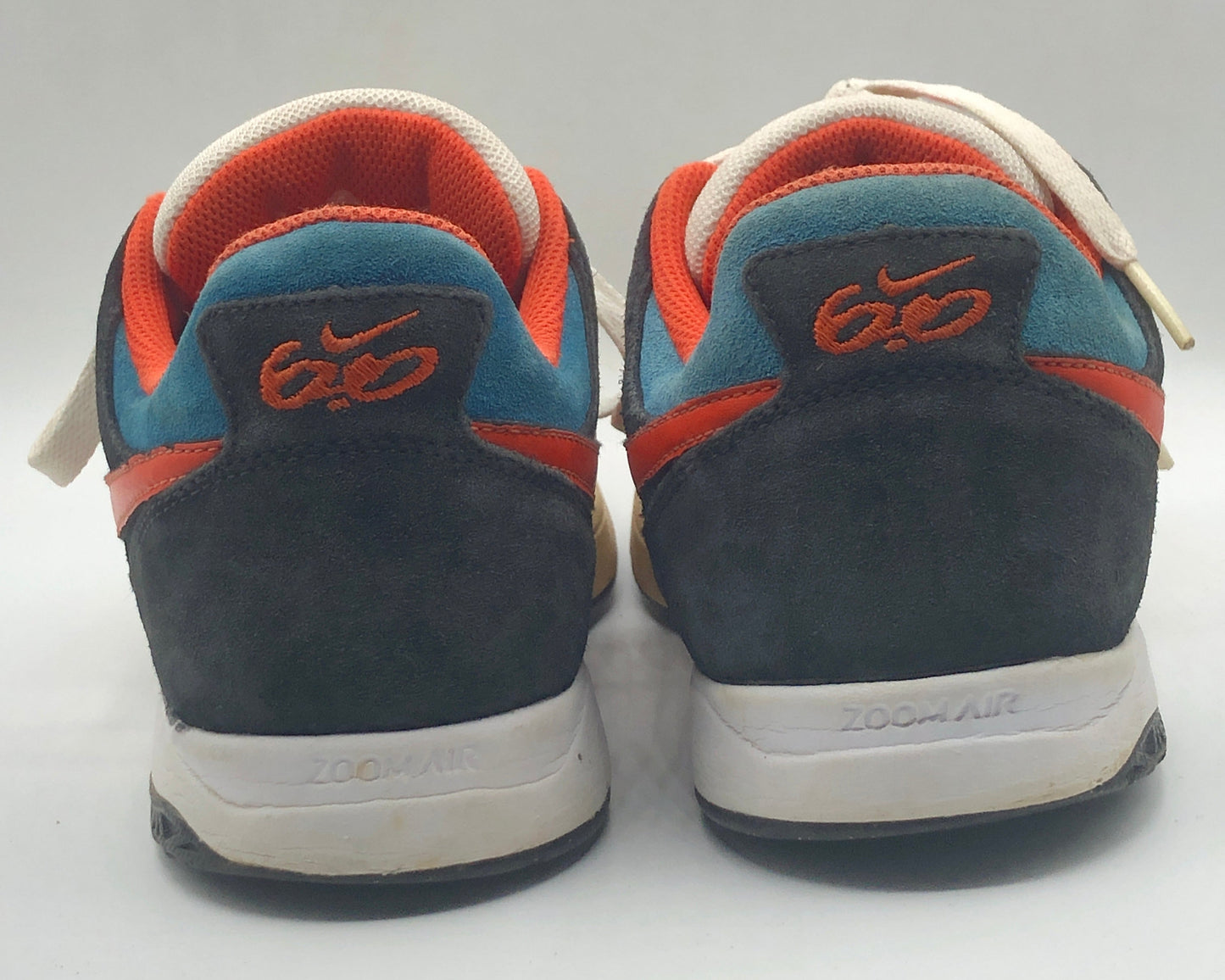 EUR SIZE 41 | Nike Shoes Zoom Mogan